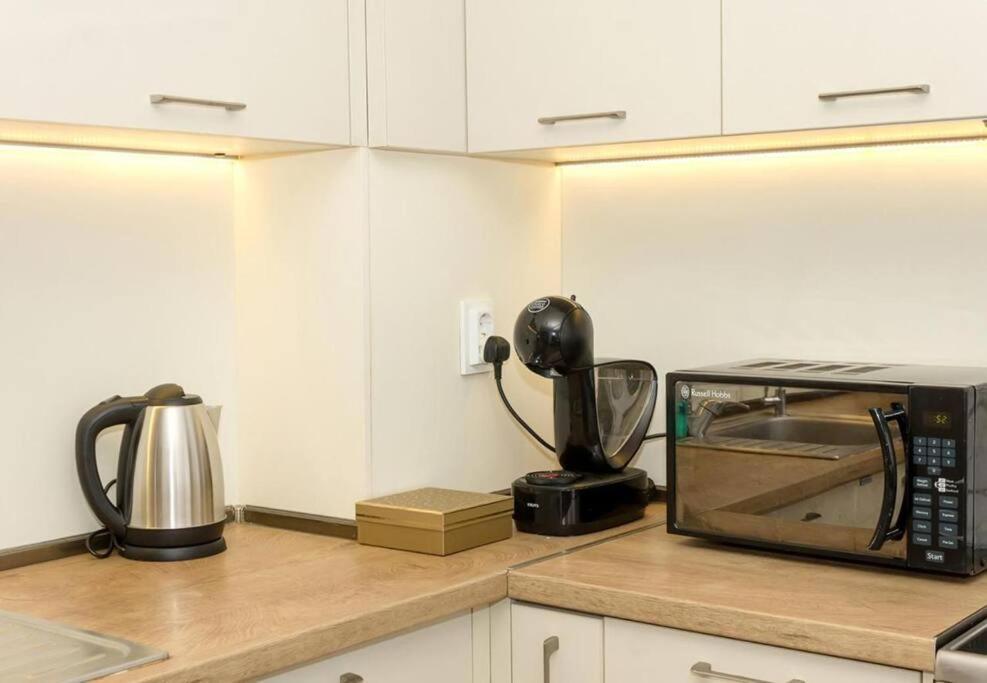 Modern Bright Apartment Close To City Center And Grand Mall Warna Exterior foto