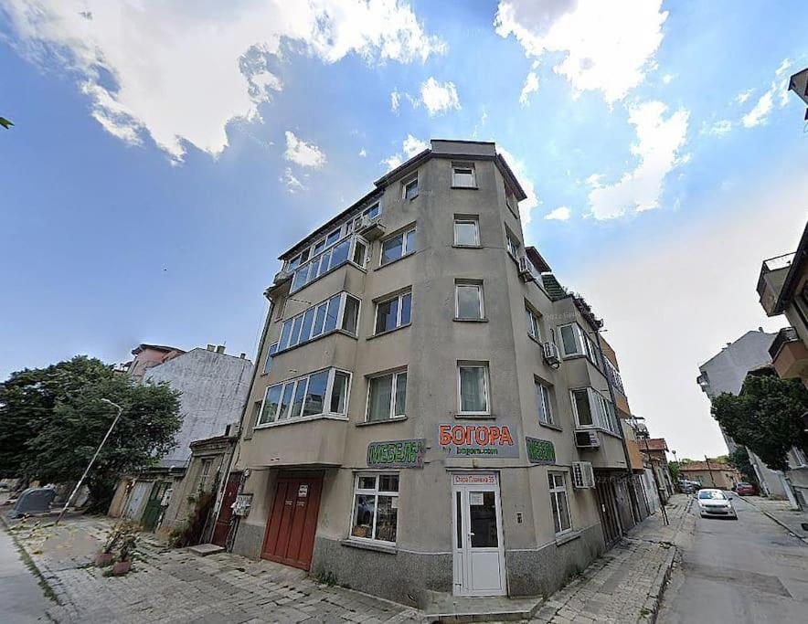 Modern Bright Apartment Close To City Center And Grand Mall Warna Exterior foto
