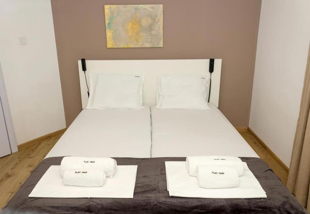 Modern Bright Apartment Close To City Center And Grand Mall Warna Exterior foto